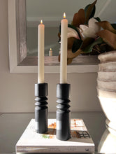Cargar imagen en el visor de la galería, Set 2 candelabros
