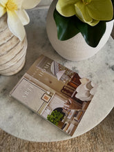 Cargar imagen en el visor de la galería, Libro Artful Home
