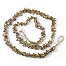 Cargar imagen en el visor de la galería, Guirnalda de cascabeles
