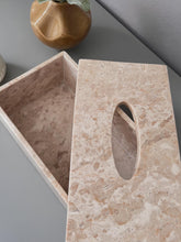 Cargar imagen en el visor de la galería, Caja para pañuelos
