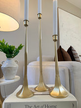 Cargar imagen en el visor de la galería, Set 3 candelabros
