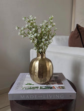 Cargar imagen en el visor de la galería, Libro made for living
