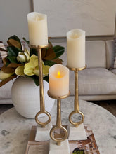 Cargar imagen en el visor de la galería, Set 3 candelabros
