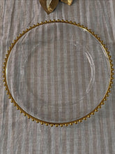 Cargar imagen en el visor de la galería, Porta plato 13&quot; transparente
