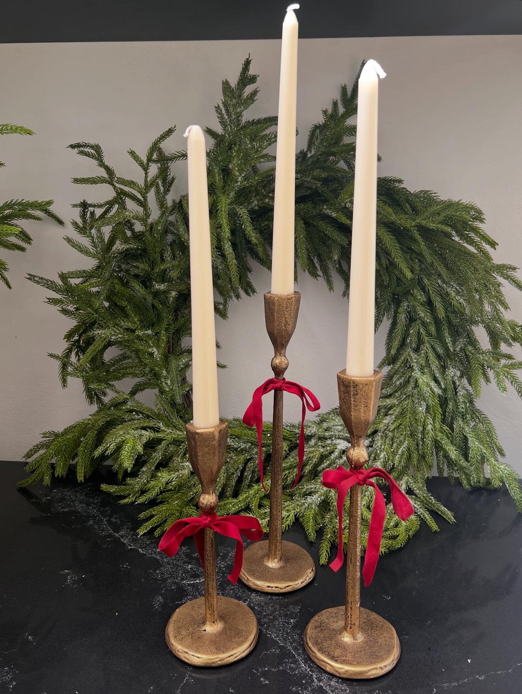 Set de candelabros dorados