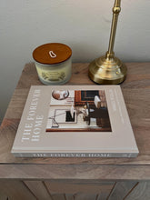 Cargar imagen en el visor de la galería, Libro The Forever Home
