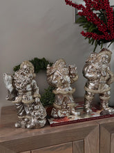 Cargar imagen en el visor de la galería, Santa antiguado
