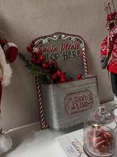 Cargar imagen en el visor de la galería, Buzón navideño
