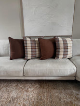 Cargar imagen en el visor de la galería, Cojín
