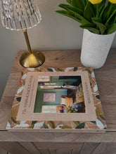 Cargar imagen en el visor de la galería, Libro The Harmonious Home
