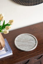 Cargar imagen en el visor de la galería, Bandeja redonda mármol
