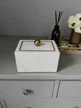 Cargar imagen en el visor de la galería, Caja decorativa
