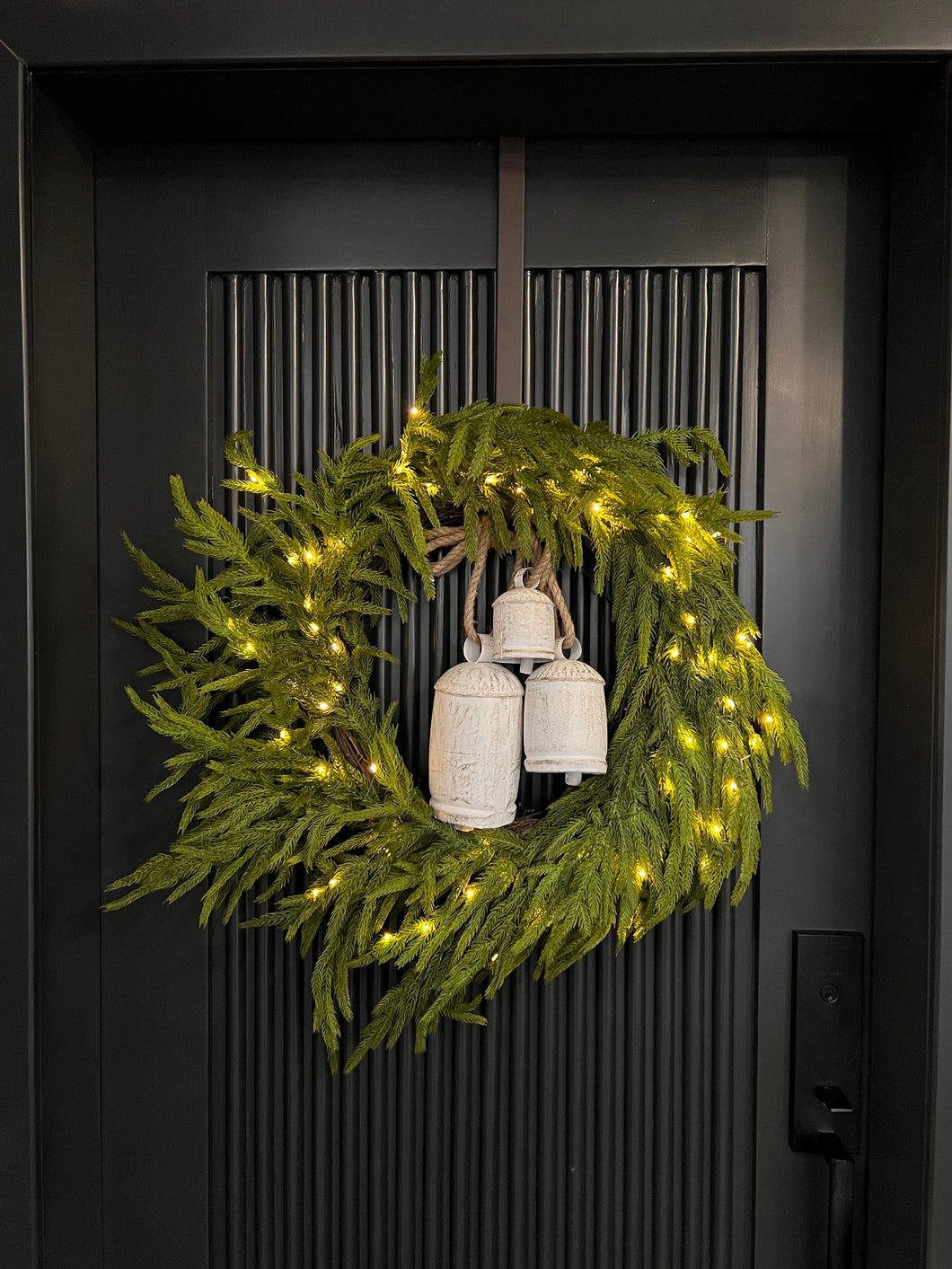 Corona de pino araucaria led