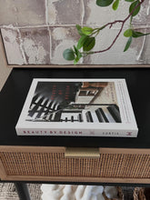 Cargar imagen en el visor de la galería, Libro Beauty by Design
