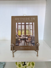 Cargar imagen en el visor de la galería, Libro Outside In
